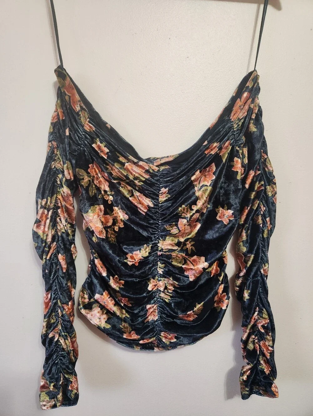 Free People Reina Floral Velvet Ruched Off Shoulder Long Sleeve Top Size S EUC - Picture 2 of 7